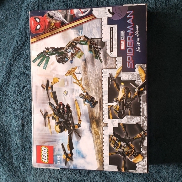 LEGO Marvel Spider-Man NW Home 🕸76195 - Picture 2 of 2